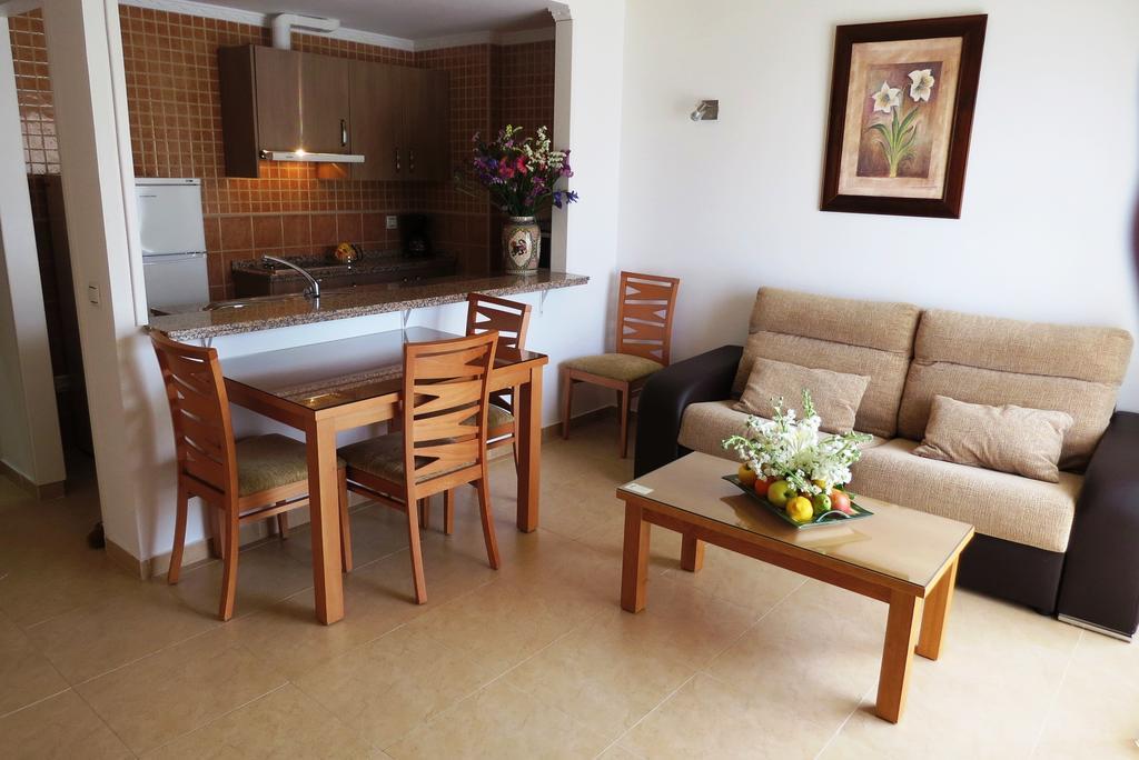 Apartamentos Turisticos Las Yucas Torre Del Mar Exterior foto